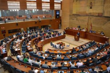 Los diputados regionales han aprovechado la Asamblea para protagonizar un intercambio de reproches